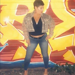 Meet your Posher, Sherry